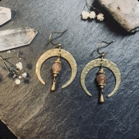 Moon-goddess earrings I Sunstone 5