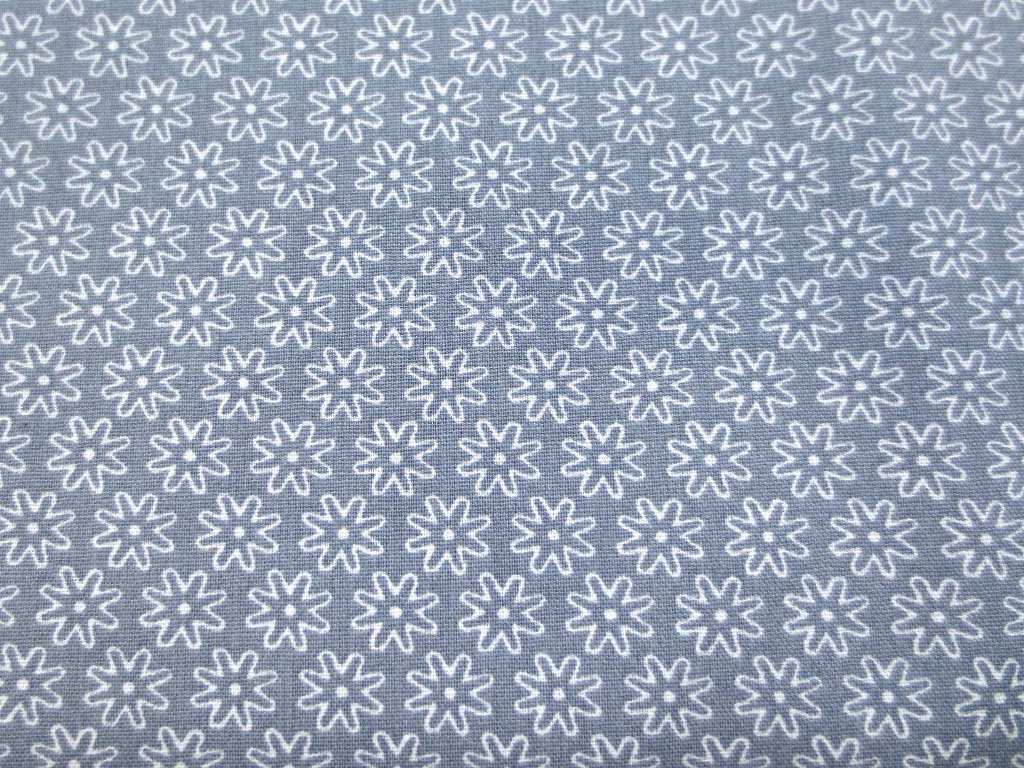 Stoff Blumen grau - 100 Baumwolle