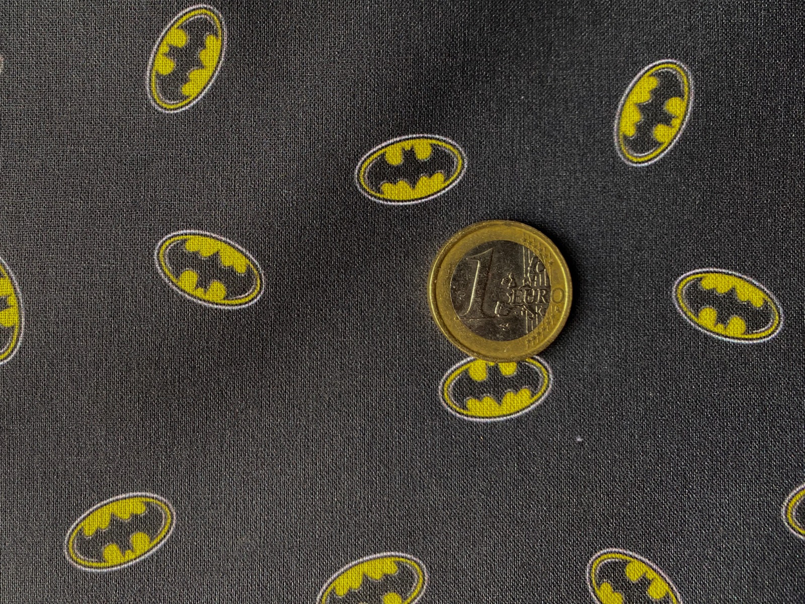 Batman Stoff schwarz - Batman Logo | 13,00 EUR/m 2