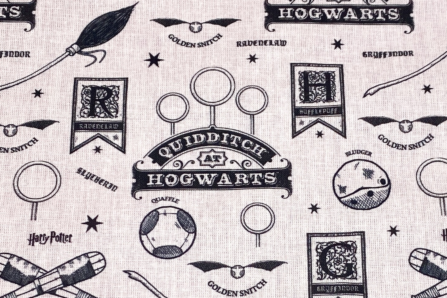 Harry Potter Stoff - Quidditch - weiß - 100 Baumwolle - Lizenzstoff 3