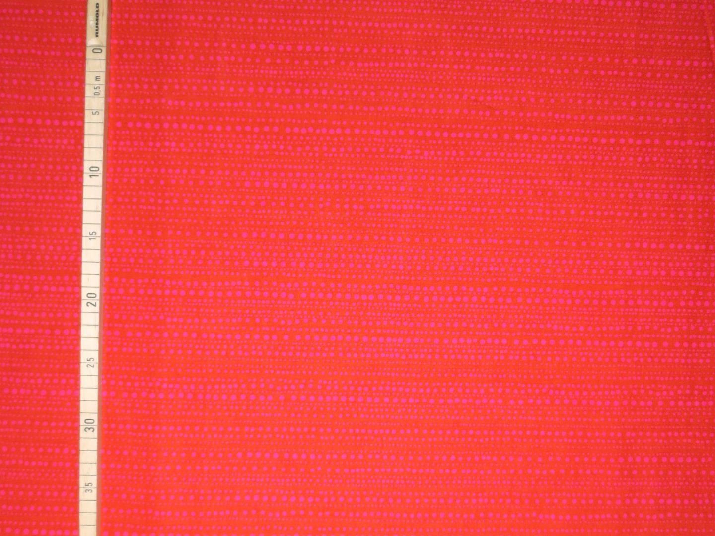 Baumwollstoff Punkte - rosa Punkte auf rot - Westfalenstoffe - 100 Baumwolle 2