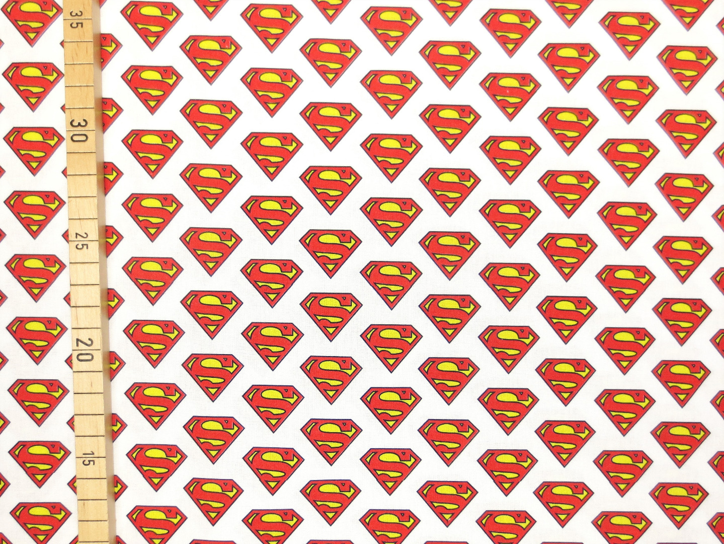 Supermann Stoff - 100 Baumwolle - Lizenzstoff