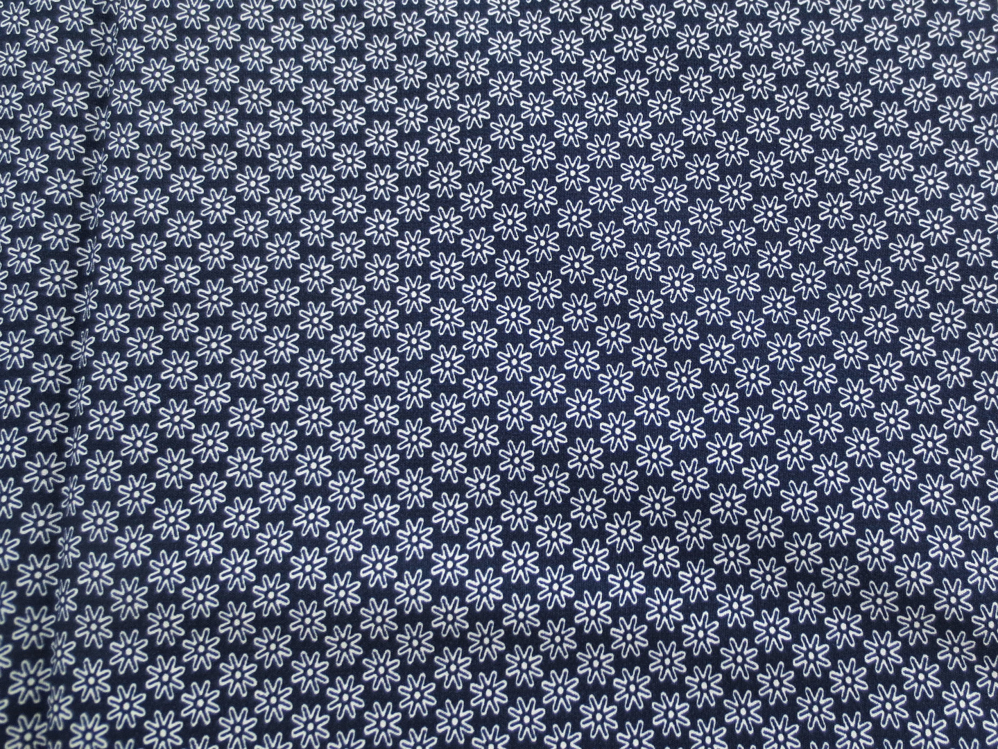 Stoff Blumen marineblau - 100 Baumwolle