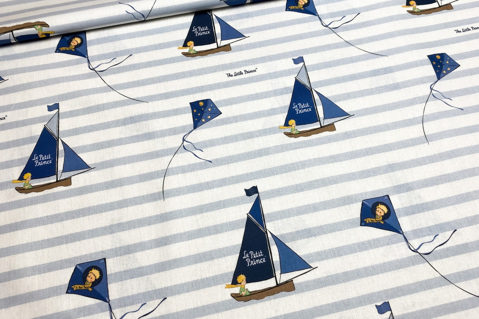 Baumwollstoff Der kleine Prinz - hellblau/weiß gestreift -Segelboot | 13,00 EUR/m 3