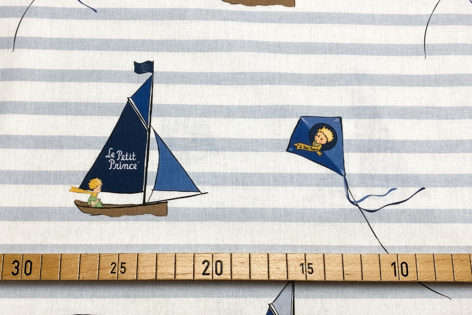 Baumwollstoff Der kleine Prinz - hellblau/weiß gestreift -Segelboot | 13,00 EUR/m