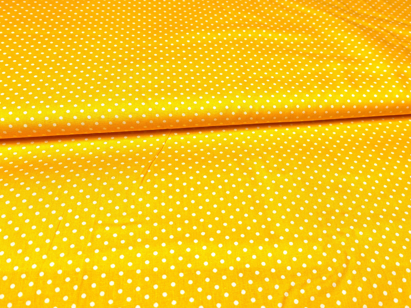 Baumwollstoff Pünktchen - gelb mit weißen Punkten - 100 Baumwolle 3