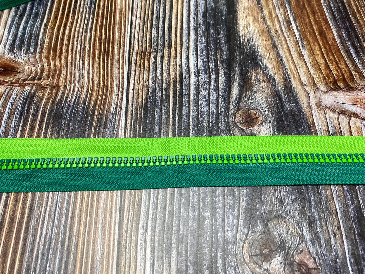 Endlos-Reißverschluss - dunkelgrün/hellgrün - in 20 cm Schritten 2