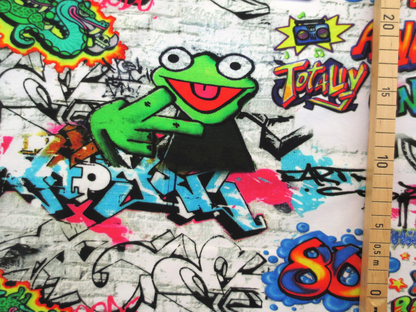 25 cm - Reststück - Jersey Graffiti - Frosch - bunt