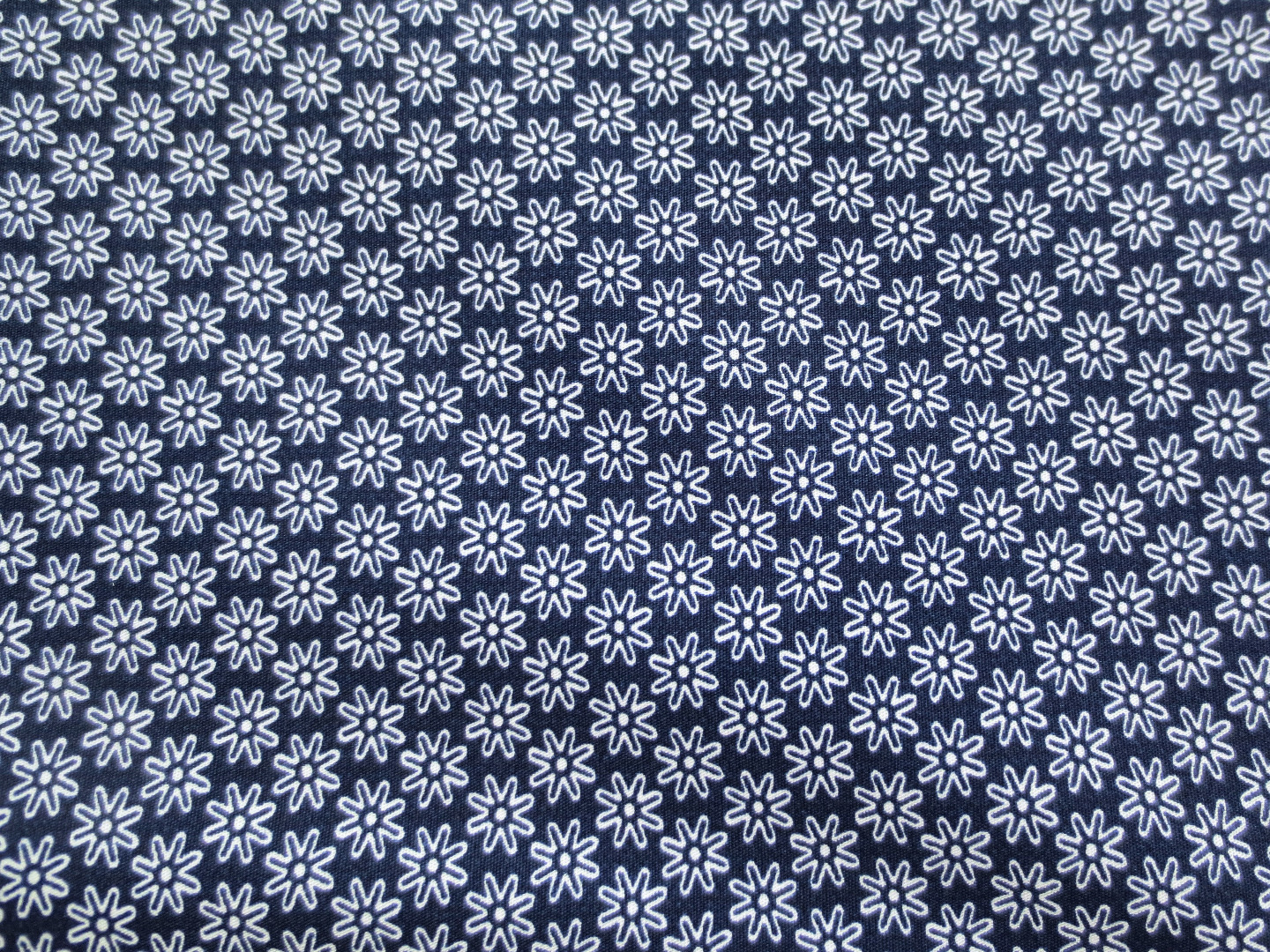Stoff Blumen marineblau - 100 Baumwolle 2