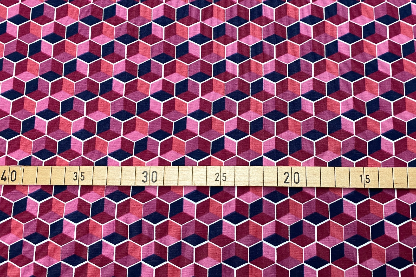 Jersey Würfel - weinrot-rosa - 16,50 EUR/m - grafische Muster 2