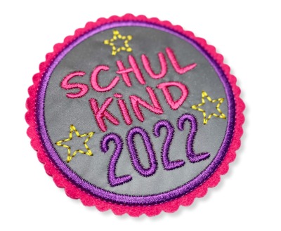 Kletti Schulkind 2022 10cm Durchmesser Reflektorstoff pink lila Einschulung für den Schulranzen