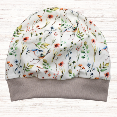 Beanie Mütze mit Bündchen beige einlagig Blumenwiese Vögel - verschiedene Größen verfügbar
