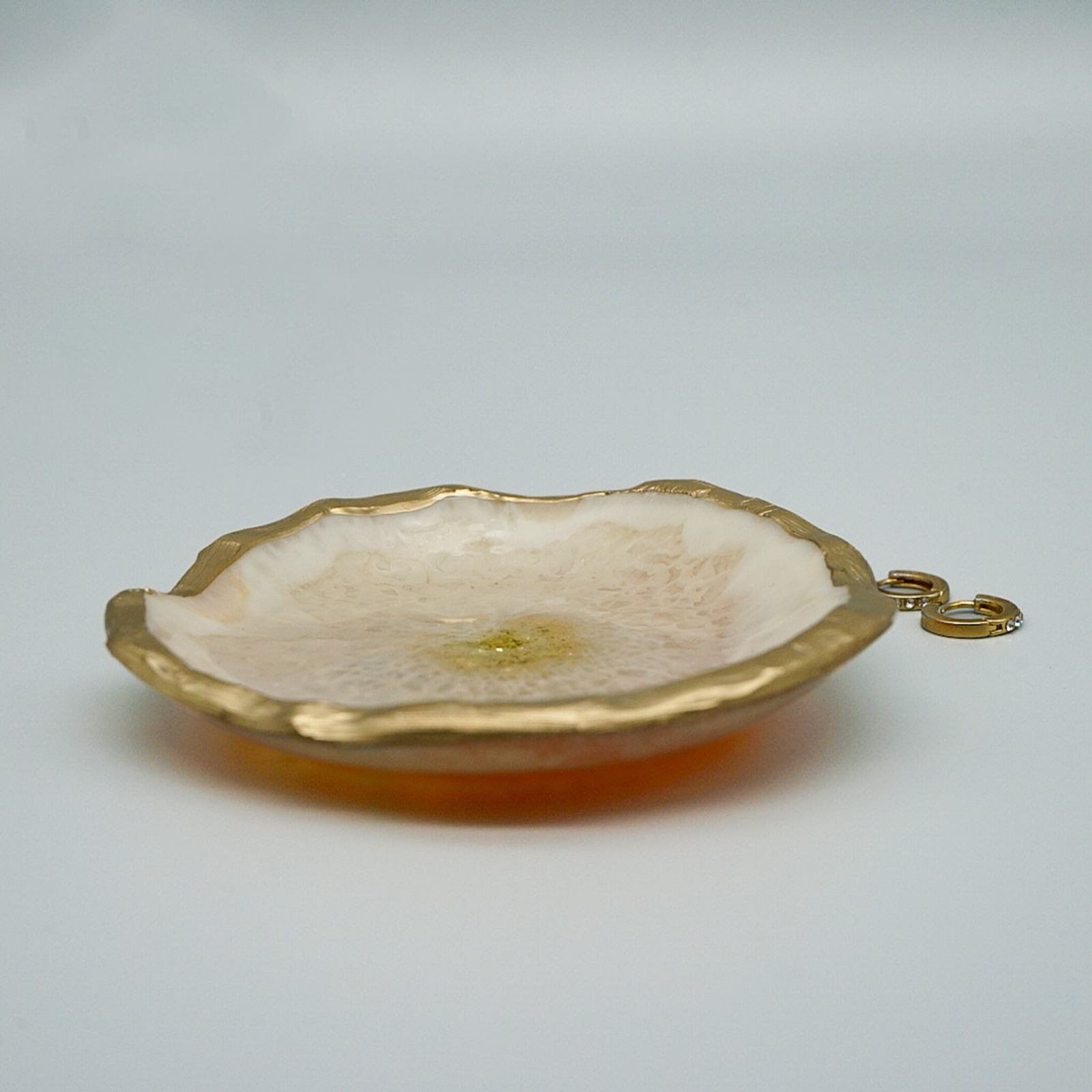 SCHMUCKSCHÄLCHEN AUS RESIN, apricot 2