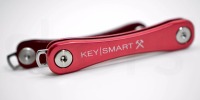 KeySmart Rugged in Rot 4