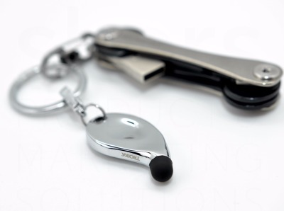 Schlüsselanhänger Stylus - Stylus Schlüsselanhänger Kombination aus Schlüsselring und Eingabestift für iPad iPhone und andere Tablet PCs mit Touchscreen Metallguss glänzend verchromt mit praktischem Klick-Verschluss