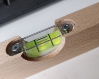 Kleine Wasserwaage aus Holz, auf Wunsch personalisiert, Wunschtext, für kleine Baumeister 4