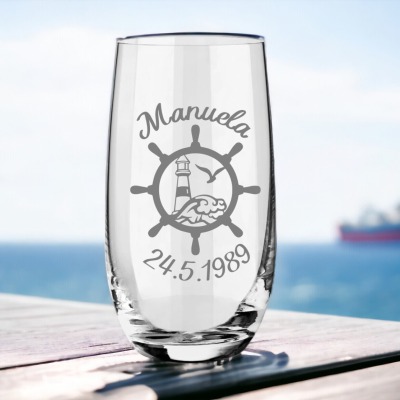 Hochwertiges maritimes Trinkglas mit individueller Gravur - Perfekt personalisiertes Geschenk