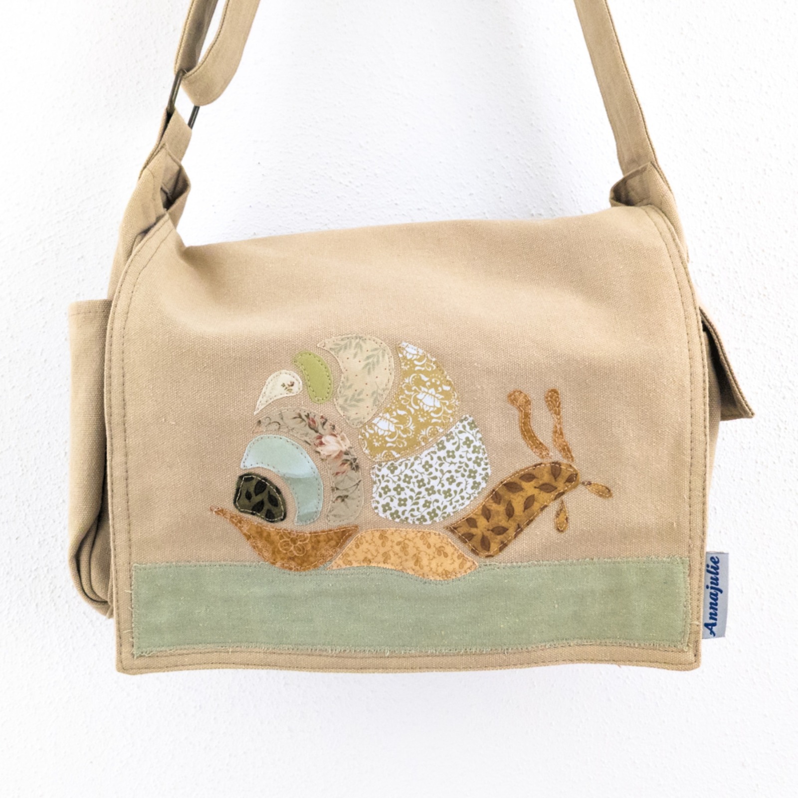 B-goods | shoulder bag | canvas | beige | appliqué | snail | green | patchwork | gift for her 4