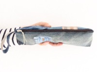 Stiftetasche | 25 cm/ 9,8 lang | Jeans | Upcycling | kariert | Reißverschluss | mobiles Büro |