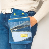 Belt bag | upcycling | jeans | blue | patchwork look | blue | zipper | label | lemon yellow | stars