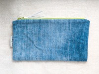 Upcycling Stiftemäppchen | 23 cm/ 9,06 lang und 11 cm/ 4,3 hoch | Jeans | blau und grün|