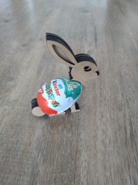 Osterhase für Überraschungsei