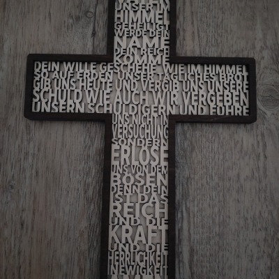 Vaterunser Holzkreuz in 3D