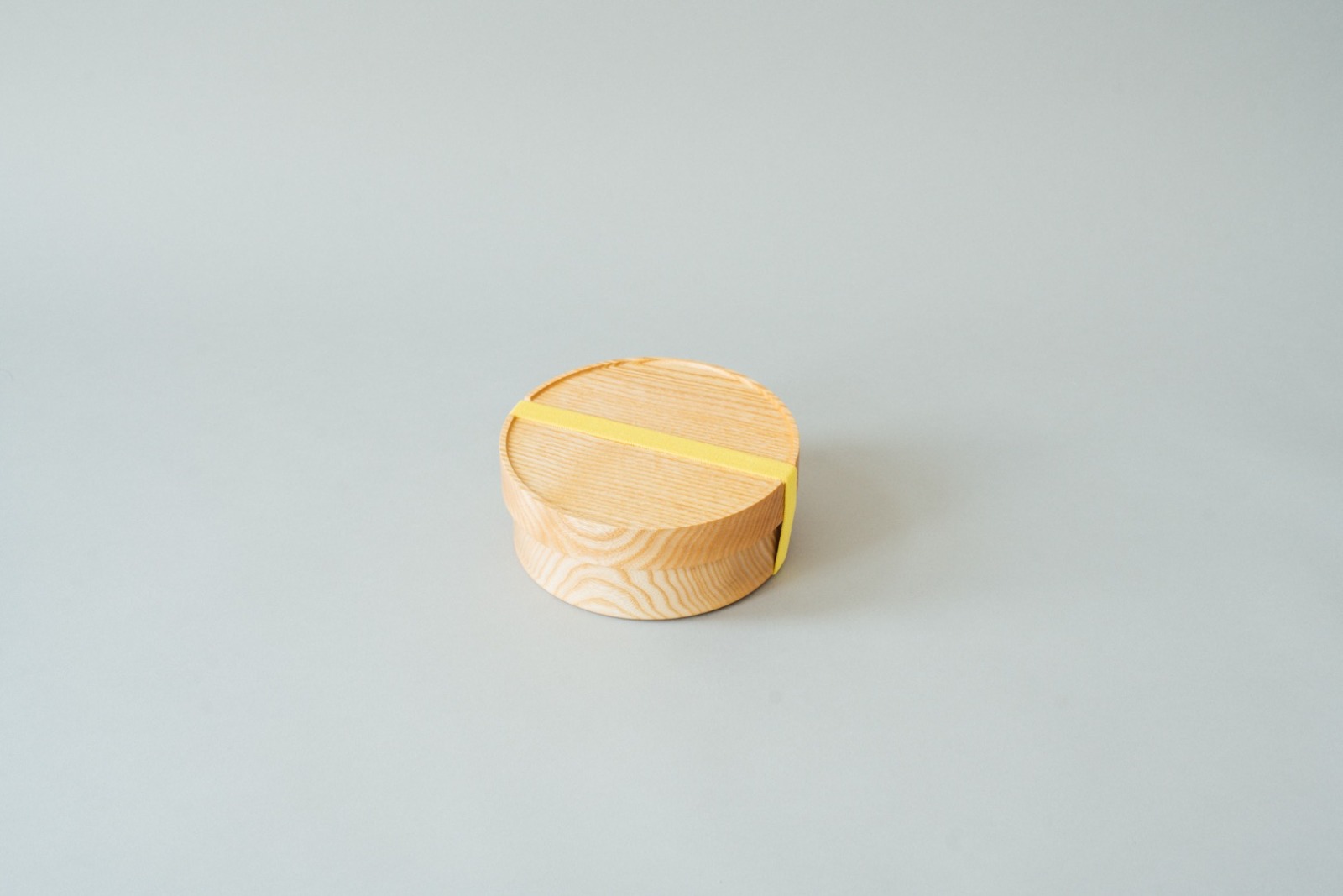 eshly deli box basic large 28fl oz/830 ml 61 inch/155 mm organic rubber band