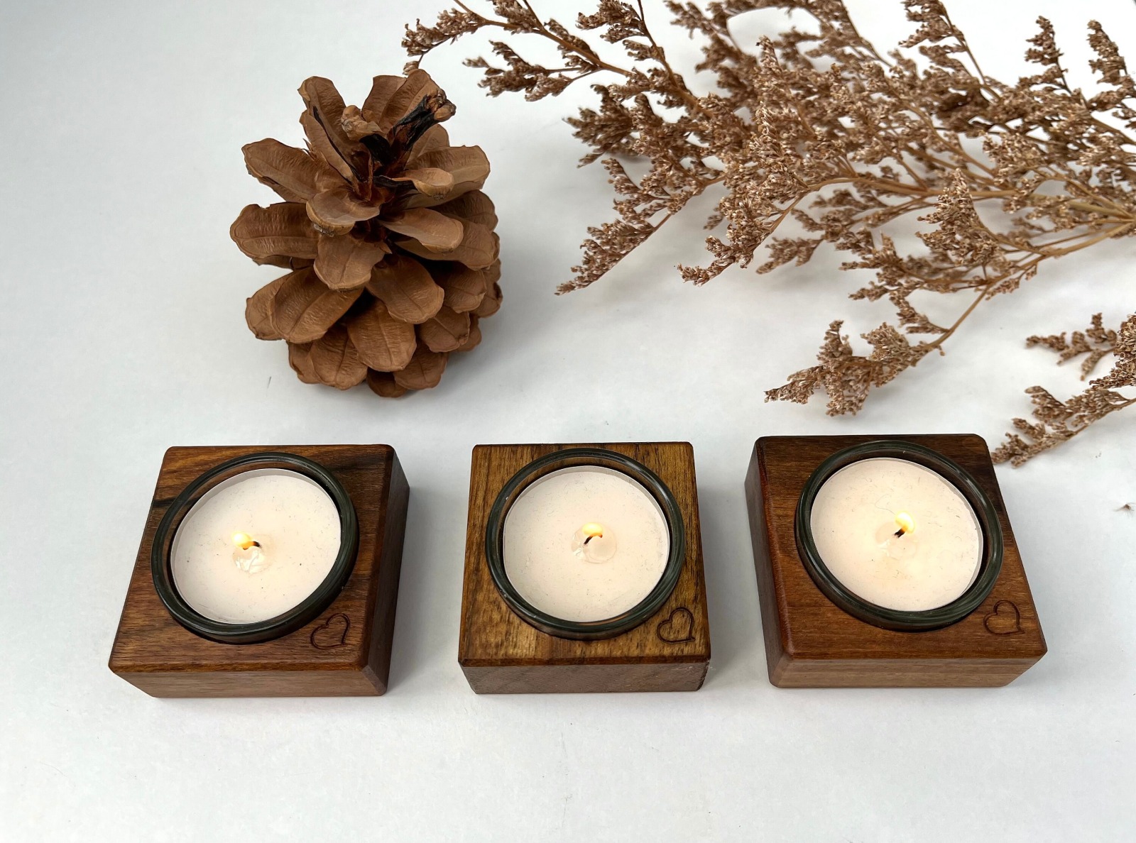 Teelicht aus Holz mit Herz, Kerzenständer, Teelichthalter 3