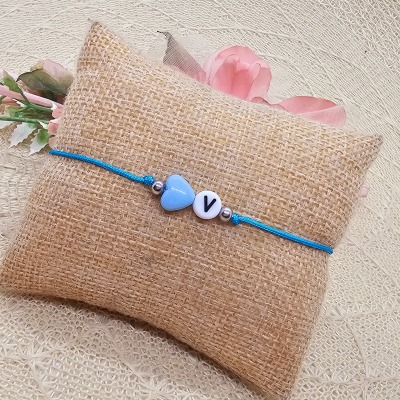 Filigranes personalisiertes Herz Armband blau