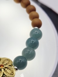 Jade &amp; Sandelholz Armbänder - Einzigartige, besondere Kombination mit 6-7mm Perlen. Schmuck für