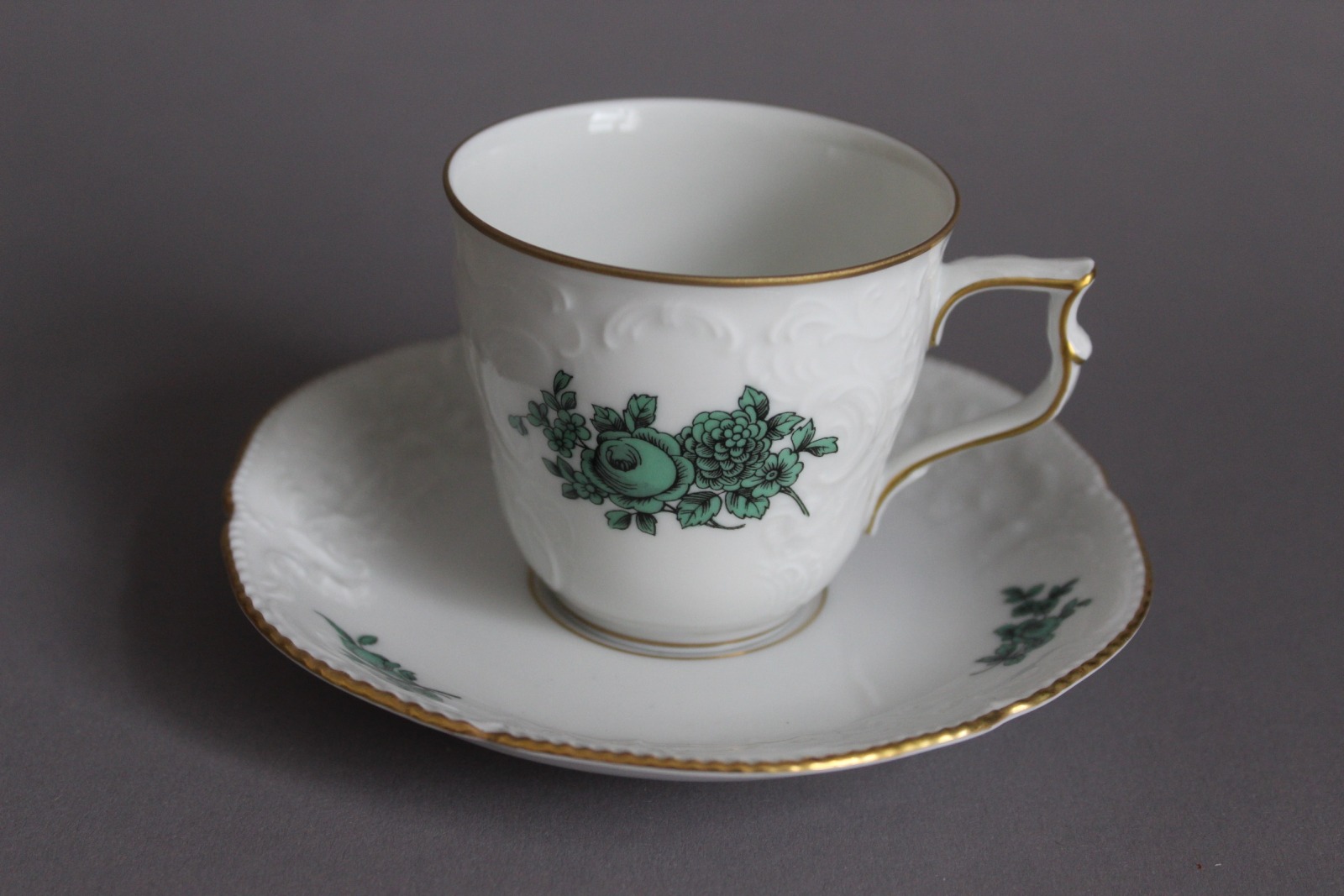 Rosenthal Sanssouci Kaffeetasse &amp; Untertasse Grüne Blume Weiß mit Goldrand