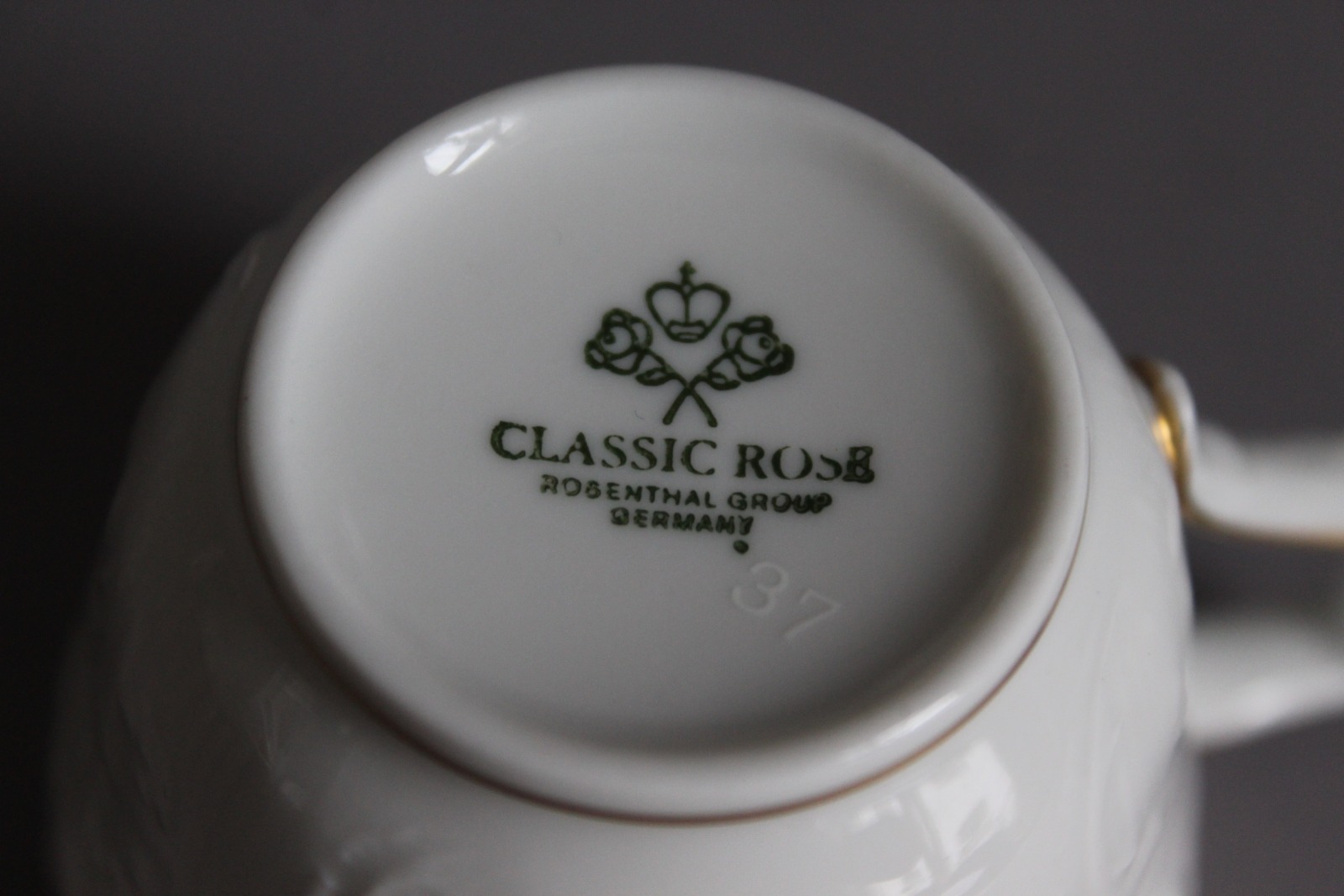 Rosenthal Sanssouci Kaffeetasse &amp; Untertasse Grüne Blume Weiß mit Goldrand 7