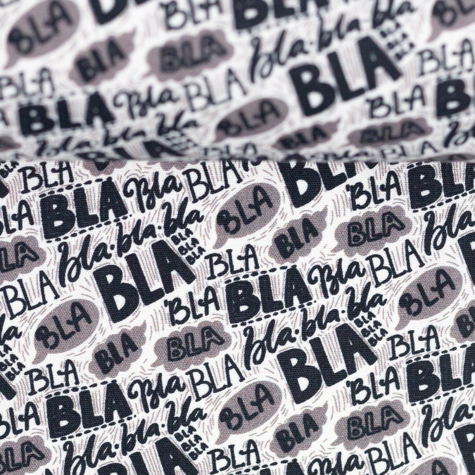 Baumwolle 960 EUR/m Bla bla Bla Schriftzug dunkelgrau auf weiß Stoff Meterware Swafing Kim 3
