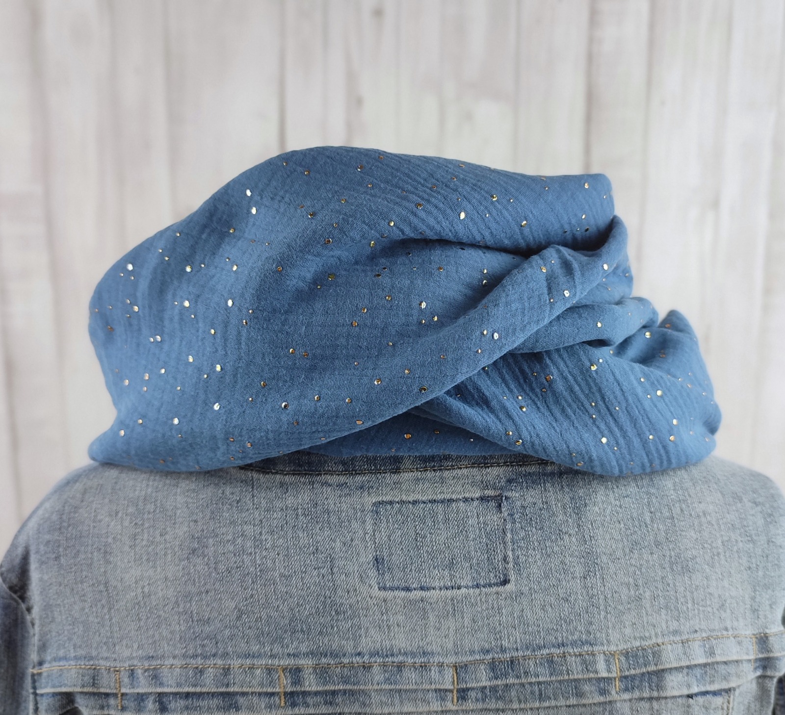 Tuch Dreieckstuch Musselin jeansblau mit Tupfen in gold Schal für Damen XXL Tuch aus Baumwolle