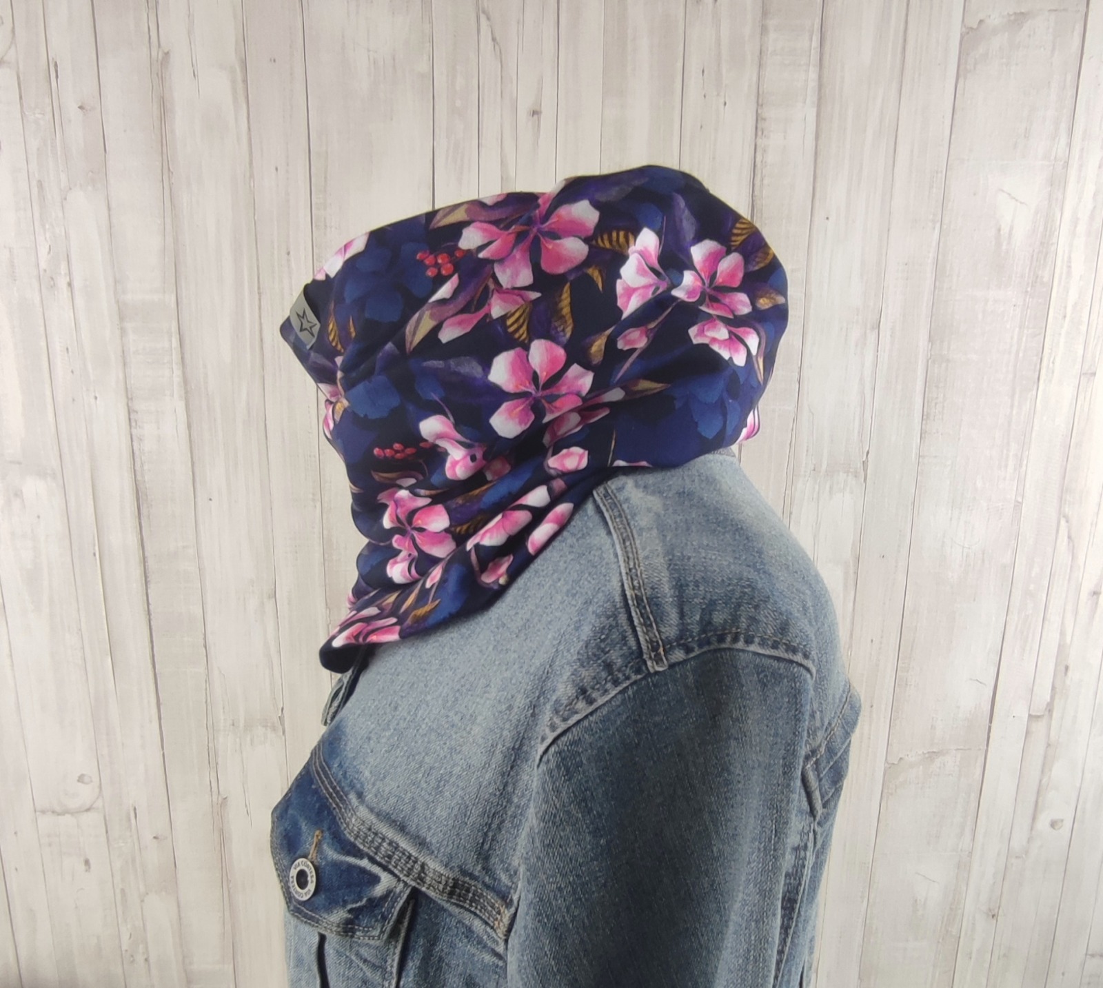 Loop Schlauchschal dunkelblau mit Hortensien in pink - Schal für Damen 4