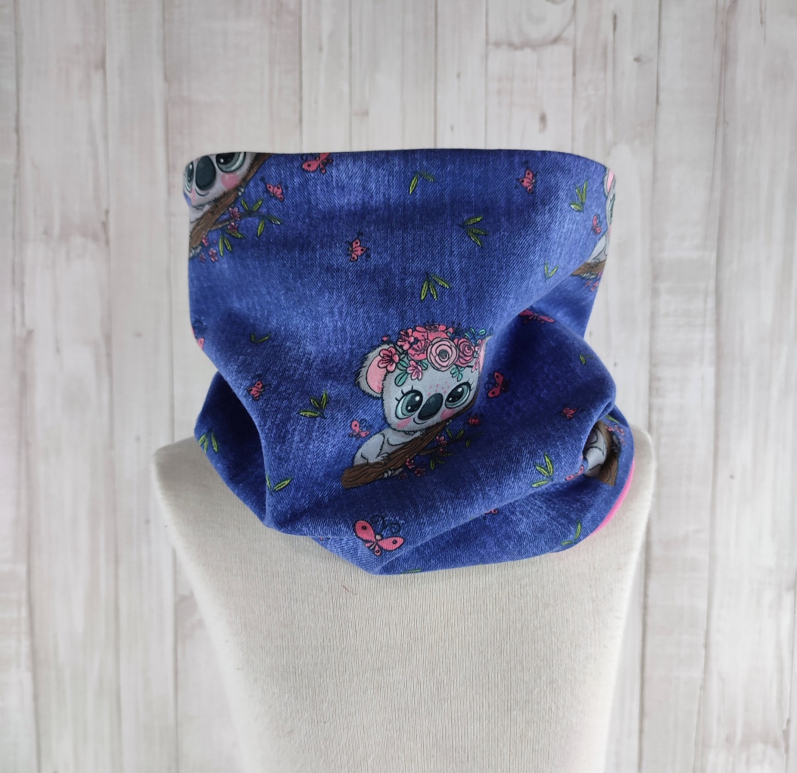 Loop mit niedlichen Koalas und Blumen auf blau melange - Schal für Mädchen Kinder