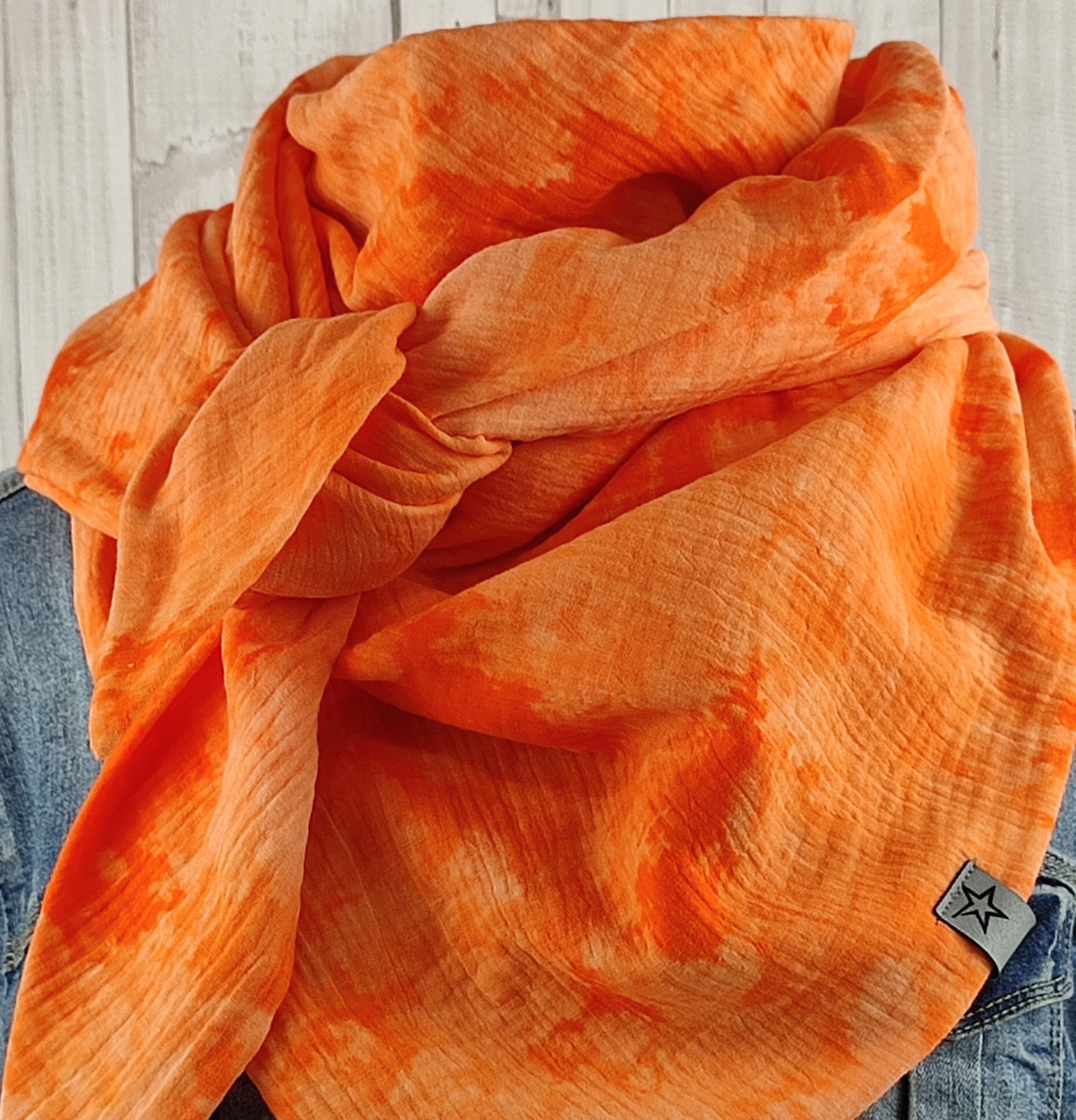Tuch Dreieckstuch Musselin Damen Schal Batik orange XXL Tuch aus Baumwolle Mamatuch 3