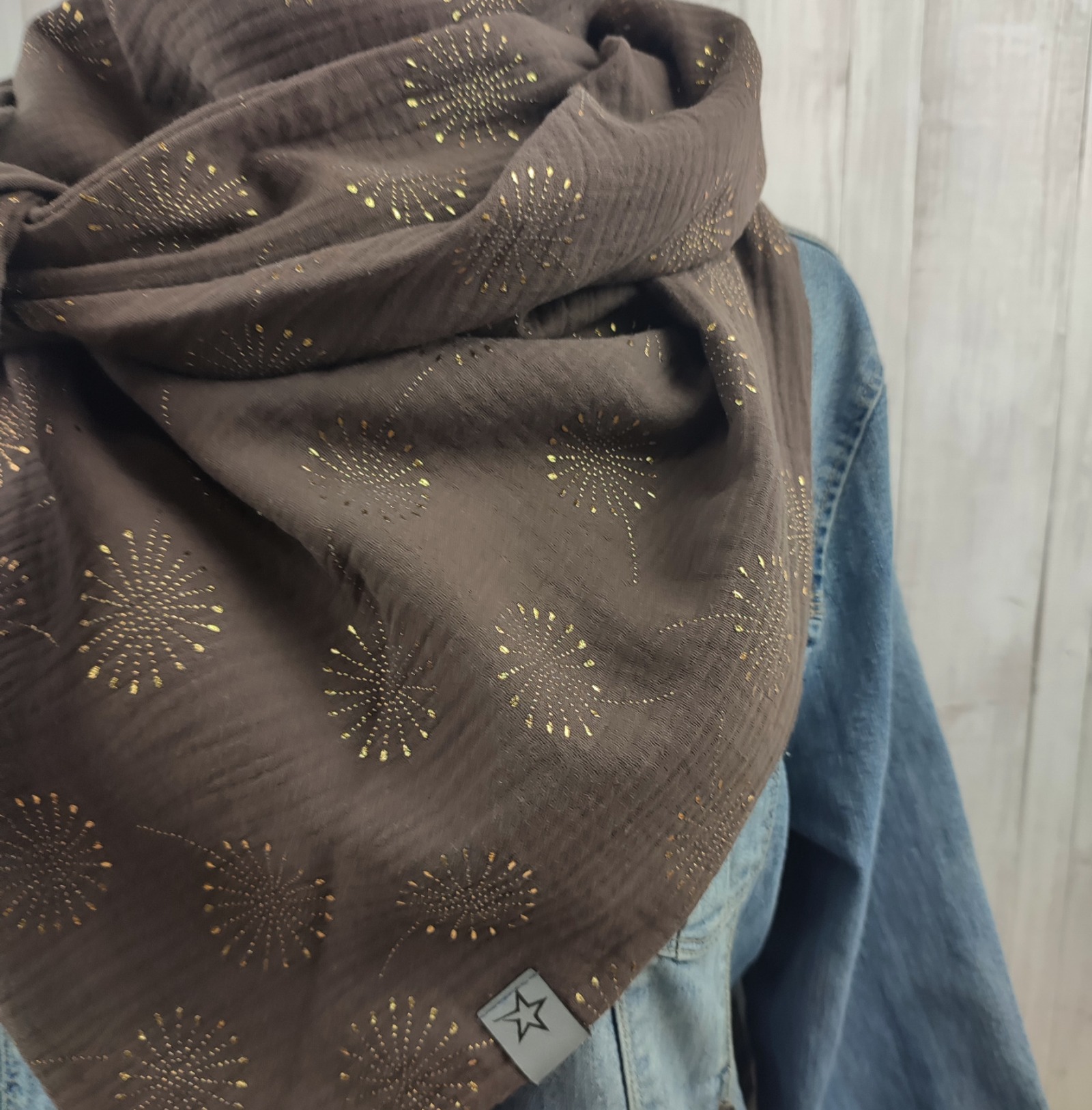 Tuch Dreieckstuch Musselin braun mit Pusteblumen in gold Schal für Damen XXL Tuch aus Baumwolle