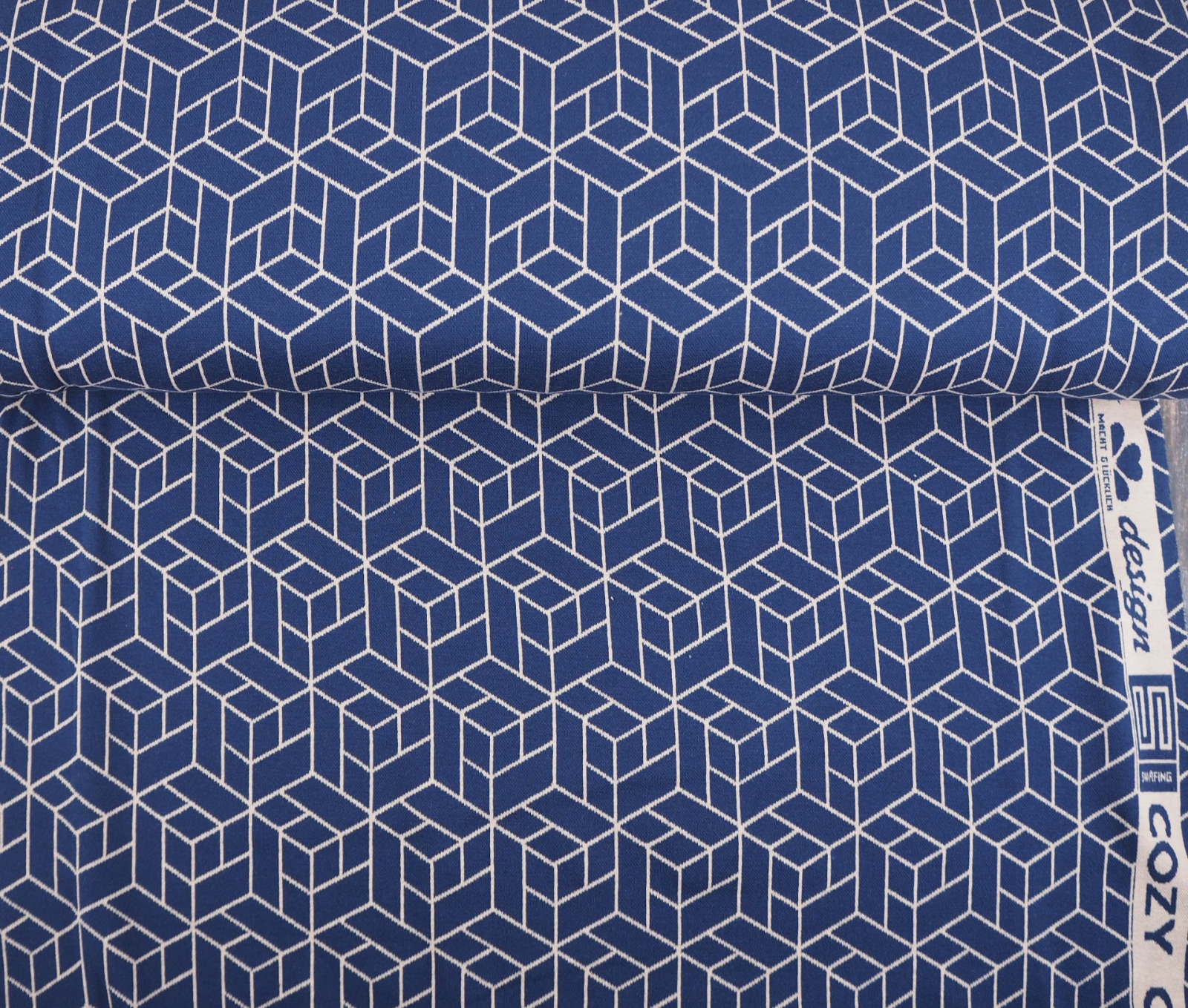 Jaquardstrick 1596/m Cozy Collection by lycklig design Swafing blau geometrisches Muster Damenstoffe Meterware 4