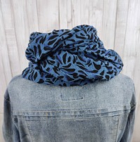 Tuch Dreieckstuch Musselin Damen, Schal jeansblau mit schönem Print in schwarz und blau, XXL Tuch