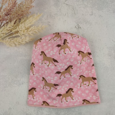 Beanie für kleine Mädchen - Kindermütze aus Jersey in rosa mit Pferden und Blumen Größe ca 44 - 48 cm Kopfumfang - Versandkostenfreier Artikel
