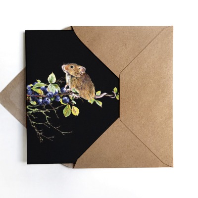 Grußkarte Maus auf Blaubeerzweig - inkl. Umschlag