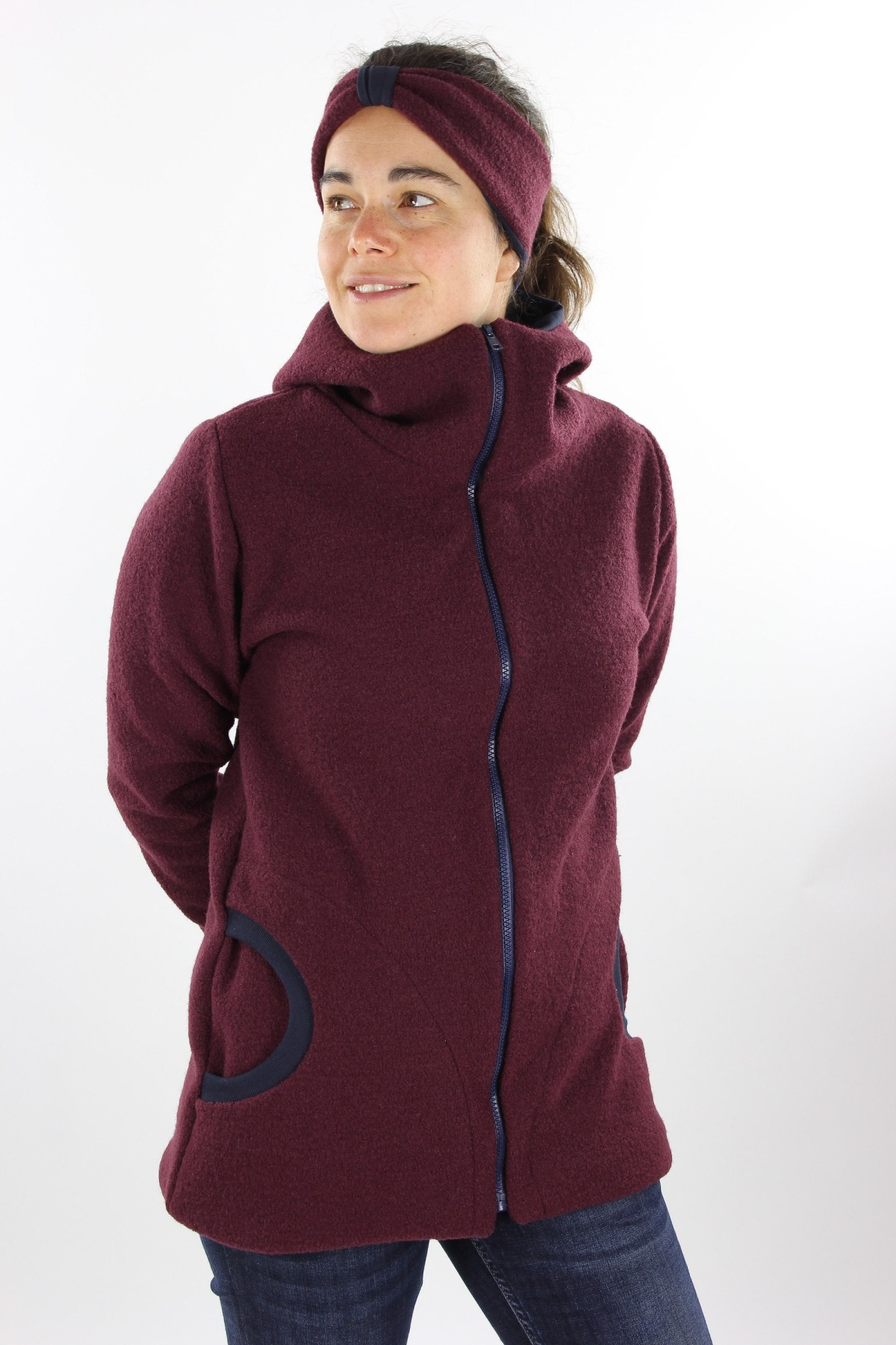 Damen-Wollwalkjacke beere und marine 2