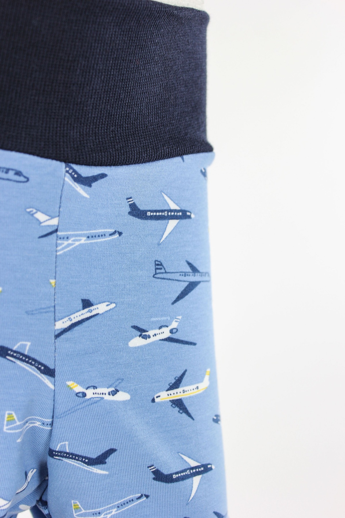 Leggings für Kinder mit Flugzeugen 4