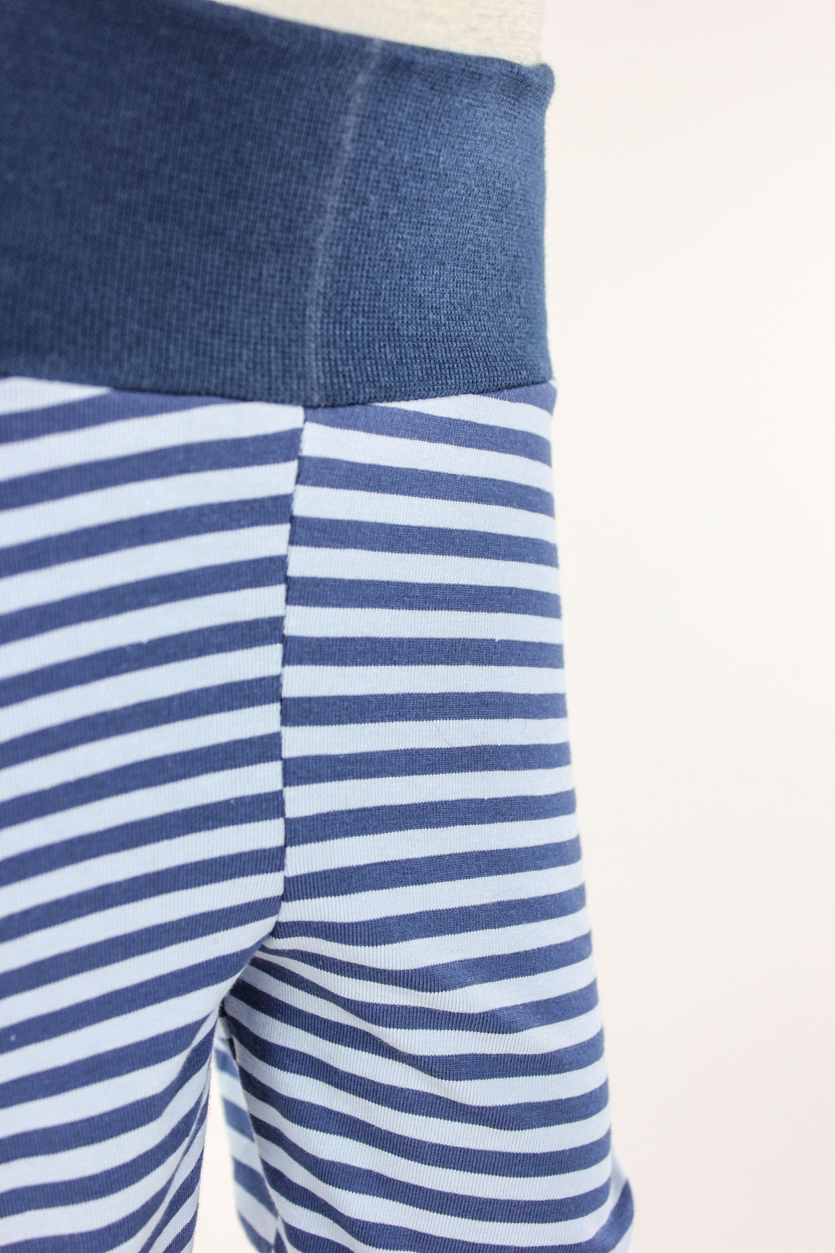 Leggings für Kinder Streifen dunkelblau-blau orange-gelb blau-hellblau VERSCHIEDENE FARBEN 10