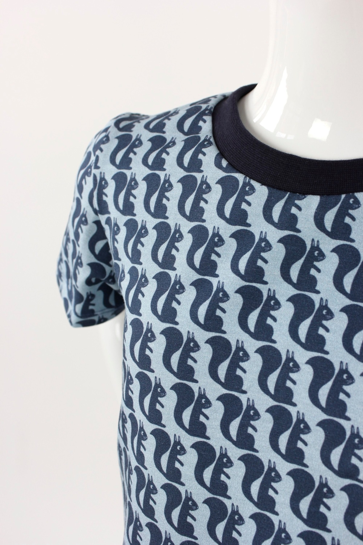 T-Shirt für Kinder blau mit Eichhörnchen 6