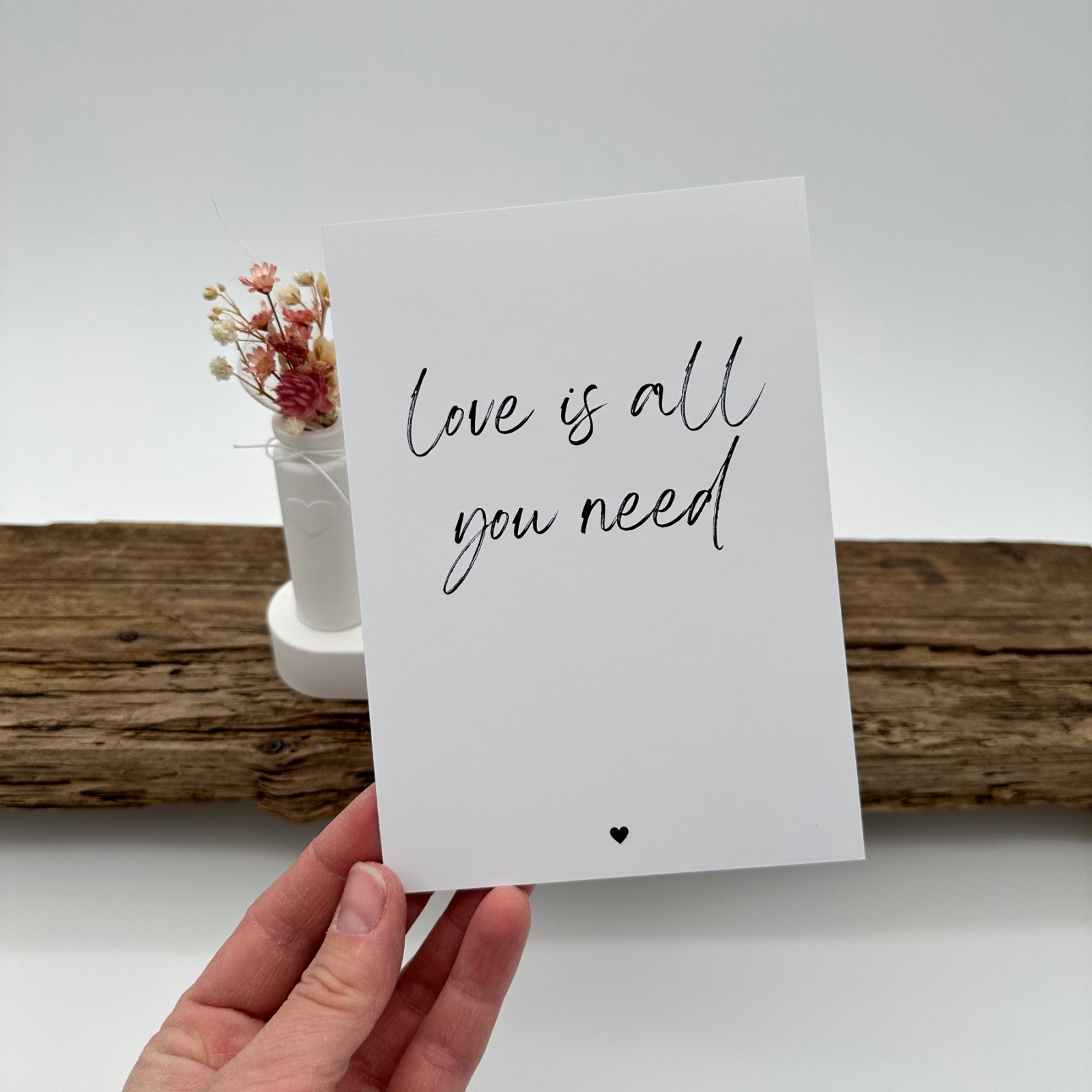 Postkarte - love is all you need 3