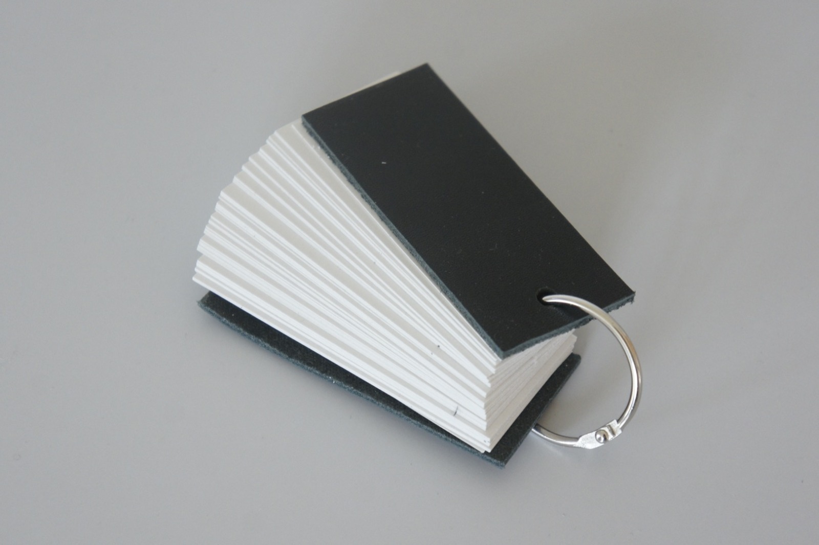 Mini Notizbuch Vokabeltrainer Leder - schwarz 3