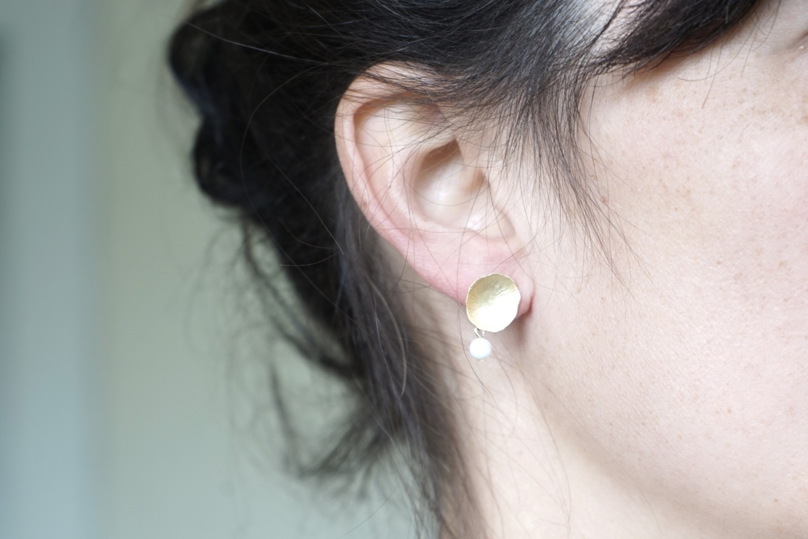 Ohrringe Ohrstecker Lotusblatt silber mit Perle Onyx 3